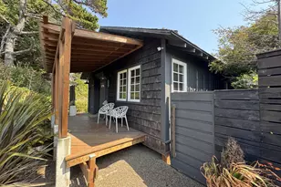 4596 Foulweather St, Florence, OR 97439 - Photo 2