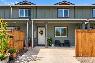 790 St Charles St, Eugene, OR 97402 - Photo 1