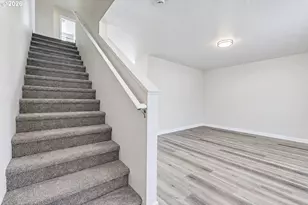 790 St Charles St, Eugene, OR 97402 - Photo 10