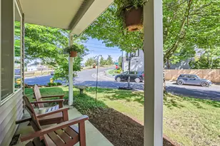 14094 SW Viewpoint Ct, Portland, OR 97224 - Photo 4