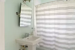 1125 SE Boise St, Portland, OR 97202 - Photo 14