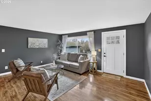 290 N 4th St, Saint Helens, OR 97051 - Photo 6