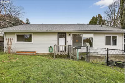 290 N 4th St, Saint Helens, OR 97051 - Photo 1