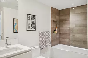 1075 NW Northrup St, Portland, OR 97209 - Photo 16