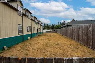 1740 Spruce St, Myrtle Point, OR 97458 - Photo 14