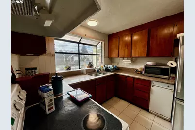 1271 Centennial Blvd, Springfield, OR 97477 - Photo 6