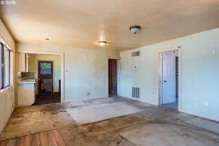 1004 S Grape St, Medford, OR 97501 - Photo 20