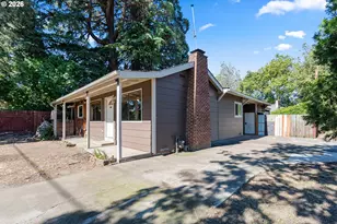 1004 S Grape St, Medford, OR 97501 - Photo 14
