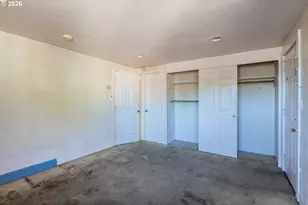 1004 S Grape St, Medford, OR 97501 - Photo 10
