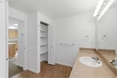 355 S King St, Salem, OR 97302 - Photo 18