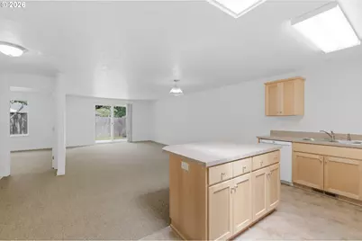355 S King St, Salem, OR 97302 - Photo 8
