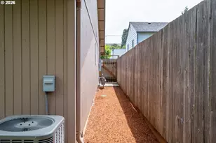 355 S King St, Salem, OR 97302 - Photo 24