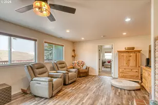 73877 Caldwell Ln, Pendleton, OR 97801 - Photo 2