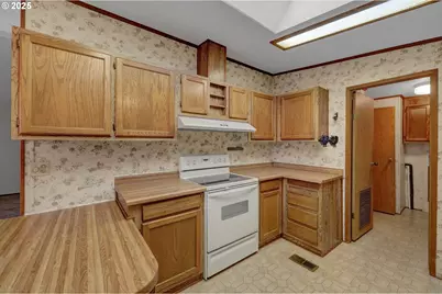 1199 N Terry St #366, Eugene, OR 97402 - Photo 6