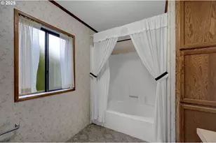 1199 N Terry St, Eugene, OR 97402 - Photo 16