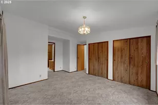 1199 N Terry St, Eugene, OR 97402 - Photo 14