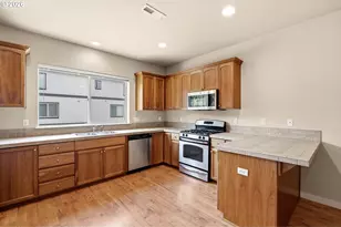 10438 SW Akilean Terrace, Portland, OR 97223 - Photo 6