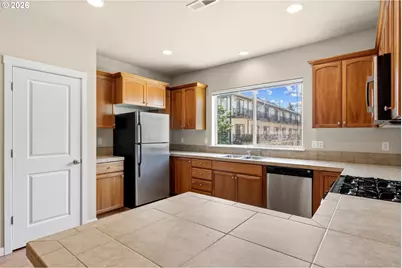 10438 SW Akilean Ter, Portland, OR 97223 - Photo 8