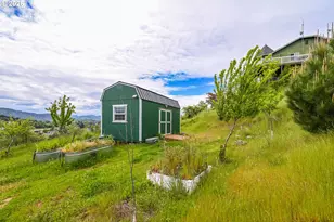 208 Jamie Loop, Roseburg, OR 97471 - Photo 14