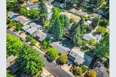 12146 SW Taylor Ct, Portland, OR 97225 - Photo 30