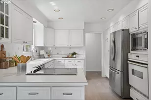 1733 SW Custer St, Portland, OR 97219 - Photo 4