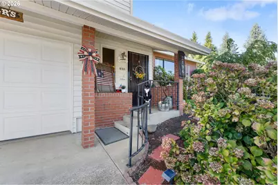 2196 NW Andrea St, Roseburg, OR 97471 - Photo 6