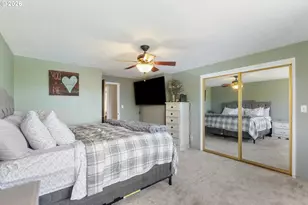 2196 NW Andrea St, Roseburg, OR 97471 - Photo 24