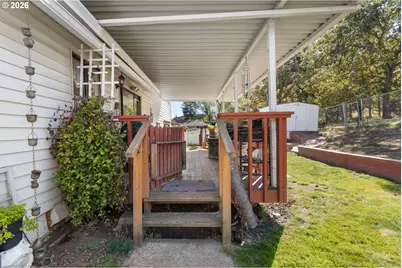 2196 NW Andrea St, Roseburg, OR 97471 - Photo 46