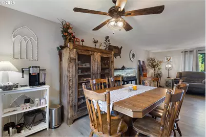 2196 NW Andrea St, Roseburg, OR 97471 - Photo 16