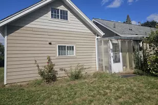 32697 S Meridian Rd, Woodburn, OR 97071 - Photo 6