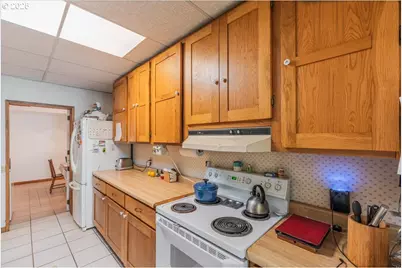 18175 NE Bald Peak Rd, Newberg, OR 97132 - Photo 16