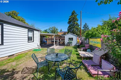 2273 Kincaid St, Eugene, OR 97405 - Photo 42