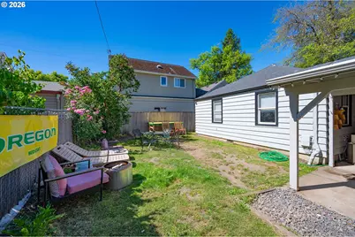 2273 Kincaid St, Eugene, OR 97405 - Photo 40
