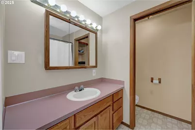 1036 Oak St, Junction City, OR 97448 - Photo 26