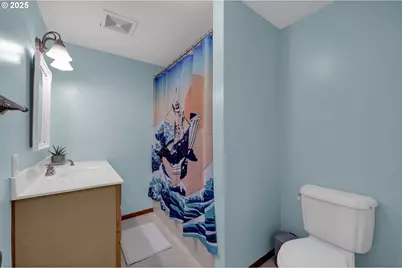 1036 Oak St, Junction City, OR 97448 - Photo 16