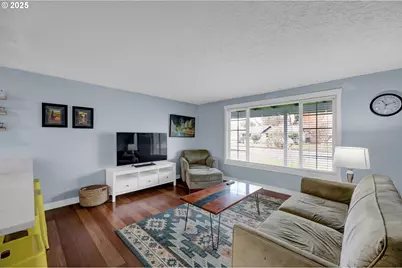 1036 Oak St, Junction City, OR 97448 - Photo 6