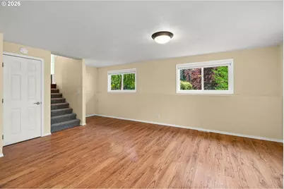 305 S 68th Pl, Springfield, OR 97478 - Photo 18