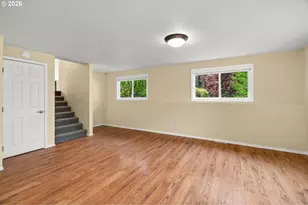 305 S 68th Pl, Springfield, OR 97478 - Photo 18