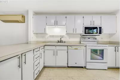 8196 SW Shenandoah Way, Tualatin, OR 97062 - Photo 8