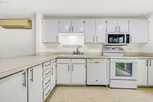 8196 SW Shenandoah Way, Tualatin, OR 97062 - Photo 8