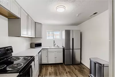 2821 SE 115th Ave, Portland, OR 97266 - Photo 26
