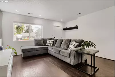 2821 SE 115th Ave, Portland, OR 97266 - Photo 6