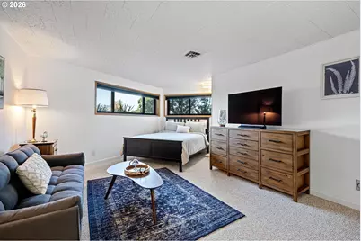 2430 Wilson Dr, Eugene, OR 97405 - Photo 42