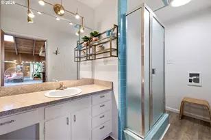 2430 Wilson Dr, Eugene, OR 97405 - Photo 32