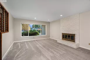 18320 Chris Ct, Gladstone, OR 97027 - Photo 8