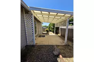 340 NW Elizabeth Ave, Winston, OR 97496 - Photo 12