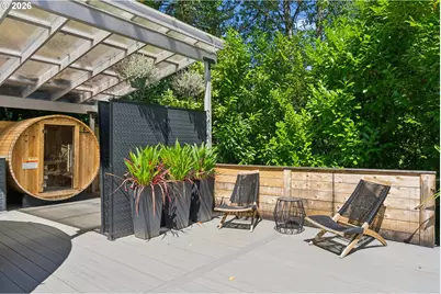 1046 SW Palatine St, Portland, OR 97219 - Photo 40