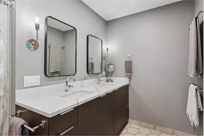 1046 SW Palatine St, Portland, OR 97219 - Photo 20