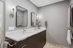 1046 SW Palatine St, Portland, OR 97219 - Photo 20