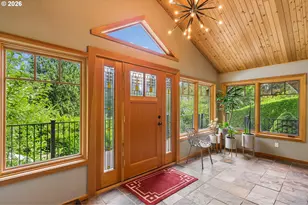 1046 SW Palatine St, Portland, OR 97219 - Photo 4